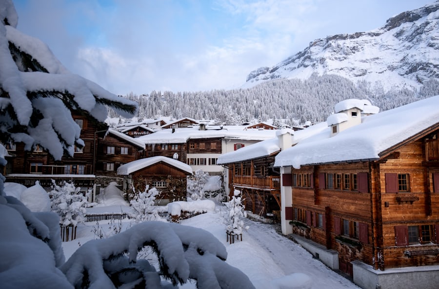 Lodging at Stevens Pass